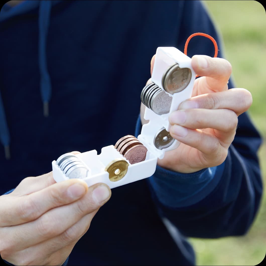 ニコニコイン|お金の学びを楽しく、使う力を育む知育コインケース