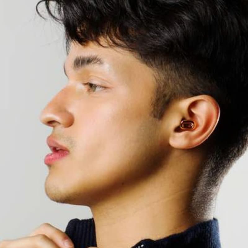 Saccater Moment Earplugs|耳元からはじまる静けさと感動、音を楽しむための新習慣