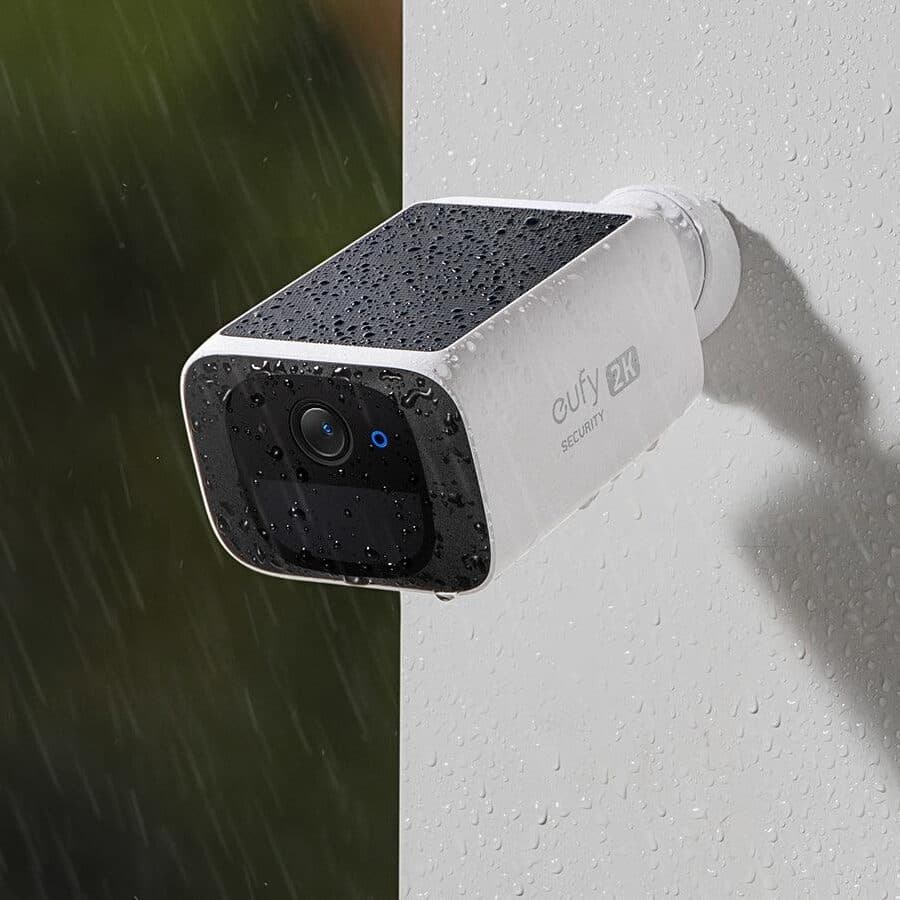 Anker Eufy Security SoloCam S220|ソーラー充電でいつも稼働する高機能防犯カメラ
