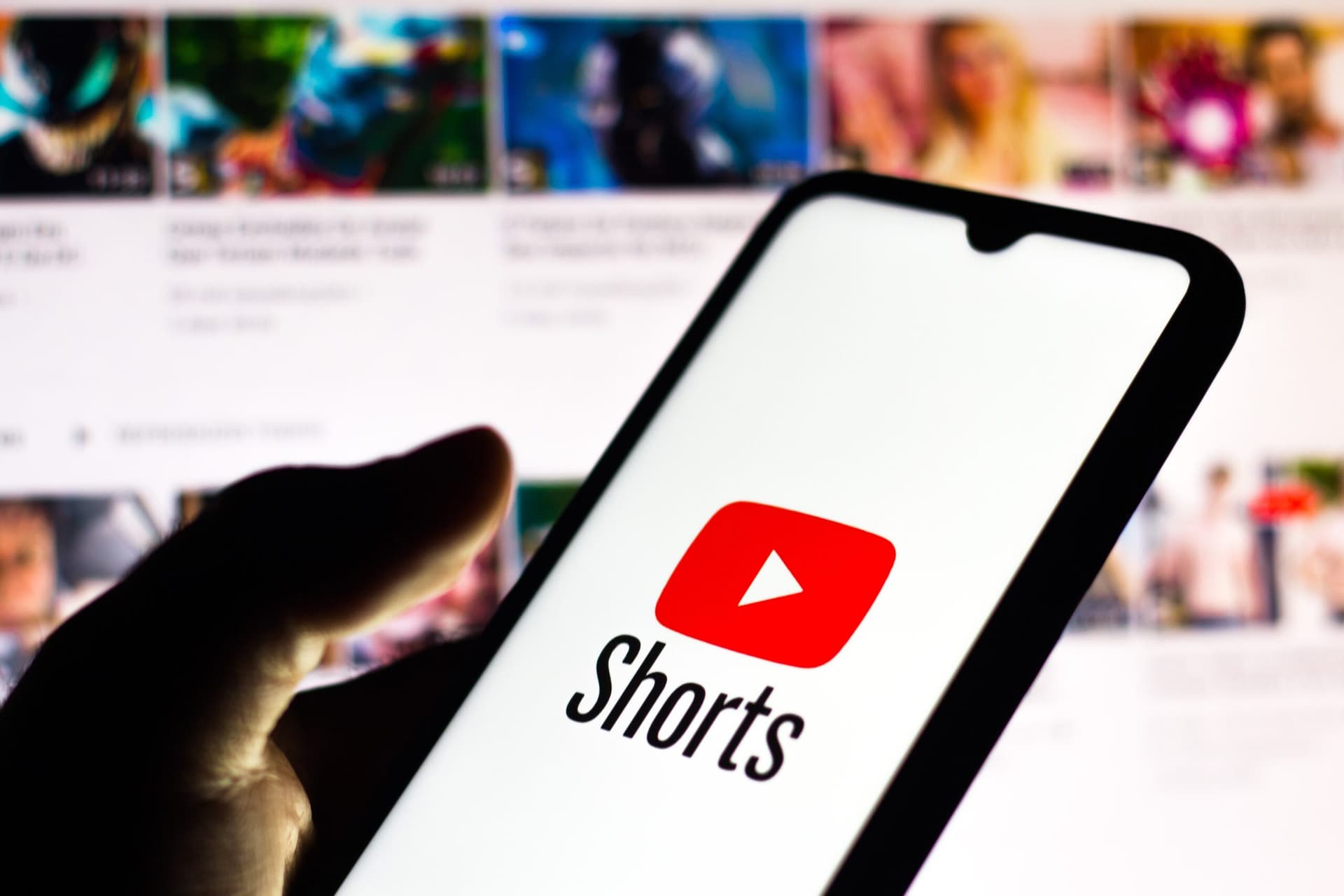 【革命到来】写真が動き出す!?YouTube Shortsの新AI機能が未来を連れてきた