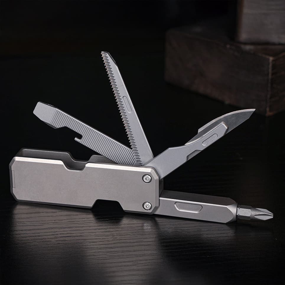 NexTool|10 機能を備えたチタン製 EDC マルチツール、日常から緊急事態まで全方位対応