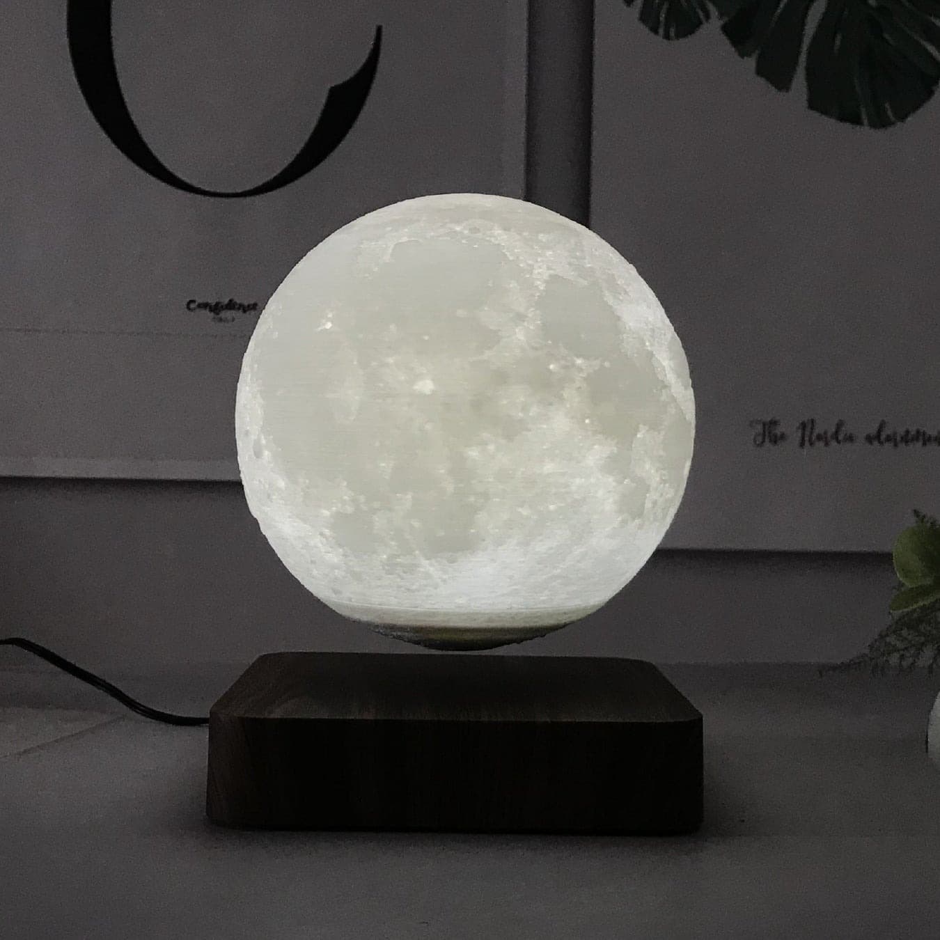 Moon exG|宙に浮かぶ 3D リアル月型ライト
