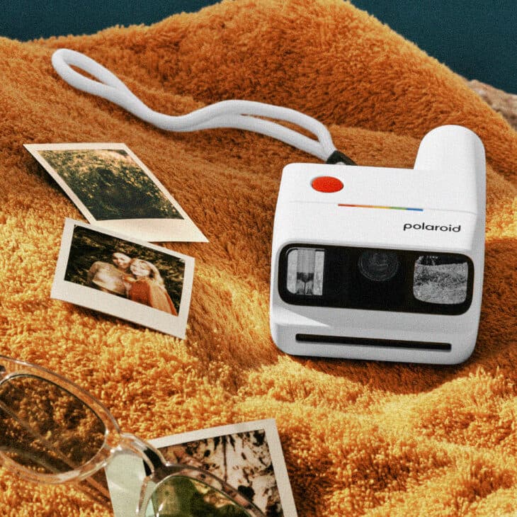 Polaroid Go Generation 3|スマホをしまって、今この瞬間を写真にする小さなポラロイド