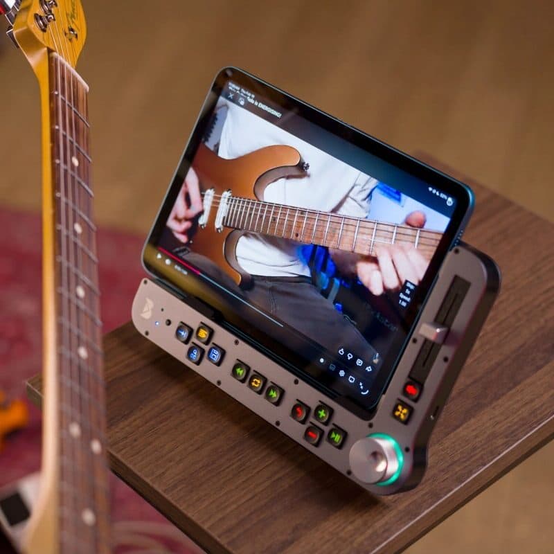 Benjamin|“見るだけ”のレッスン動画を、上達のための練習道具へ
