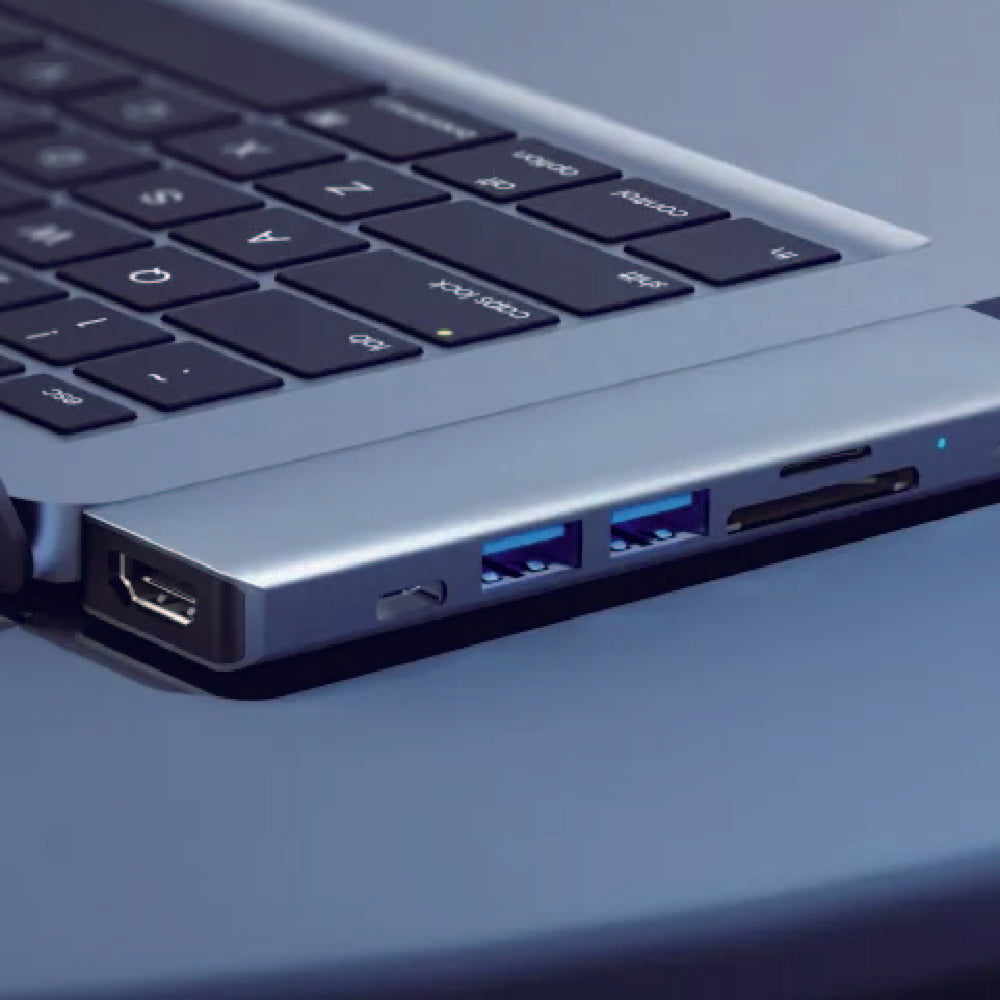 MacBookを7つのポートで機能強化する、急速充電対応USB-Cハブ「GeeHub-X1」【87W急速充電対応/4K HDMI/PowerDelivery/USB-C 2ポート/USB-A 2ポート/USBハブ/SD/Micro SD】 | MODERN g 近未来のガジェットストア