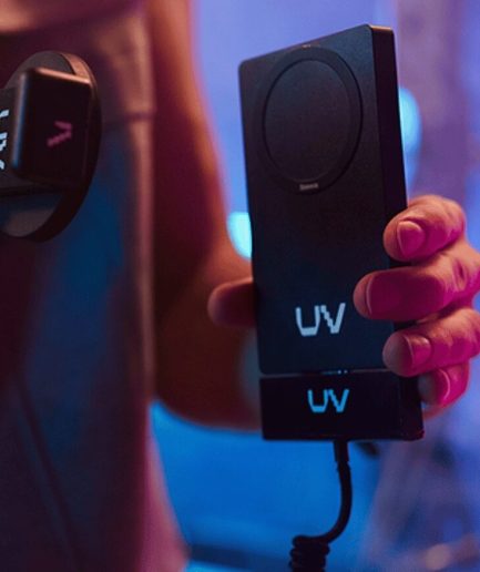 UVIEW｜スマートフォンをプロ級の撮影スタジオに変える革新的デバイス