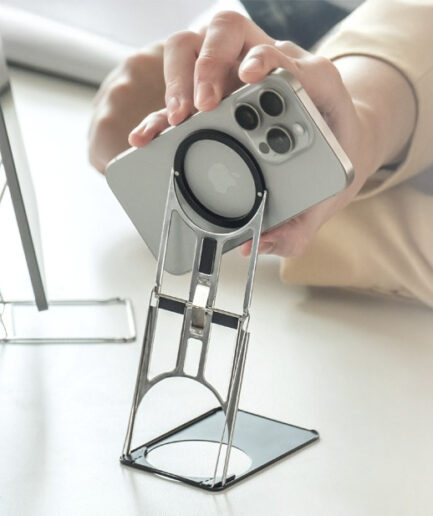 Majextand S｜スマホの美学を極める、精密メタルスタンドの最高峰