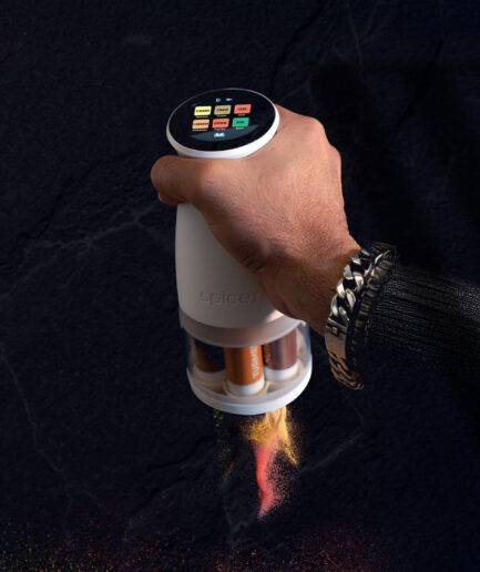 Spicerr™｜料理の腕が劇的に上がる、AI搭載のスマートスパイスディスペンサー