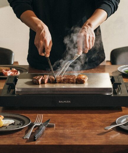 BALMUDA The Plate Pro｜自宅で楽しむプロの鉄板焼き体験