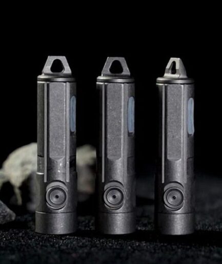 EDC Integrated Titanium Mini Flashlight with Tri Color Light｜チタン合金製の小型三色フラッシュライトの新時代