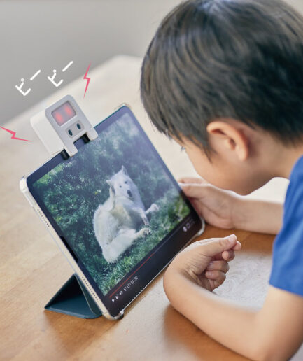 めまもりん｜子どもの目を守る革新的な近視対策ライト