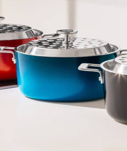 BARE Dutch Oven｜従来の鉄鍋の課題を解決した次世代の調理器具
