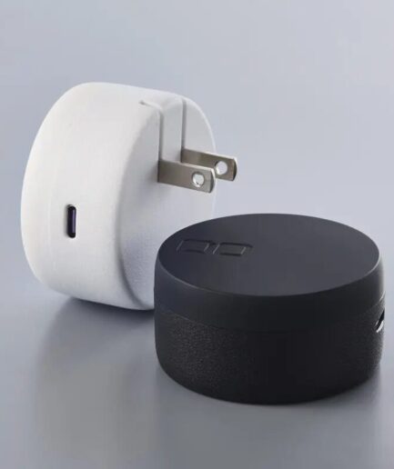 NovaWave SPOT PLUG +C｜完全ケーブルレス充電器の新時代を切り拓く革新的デバイス