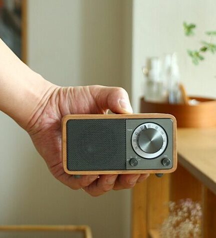 Sangean WR-301 ｜ウッド美と長時間再生を兼ね備えたクラシックスタイルの音響アイテム