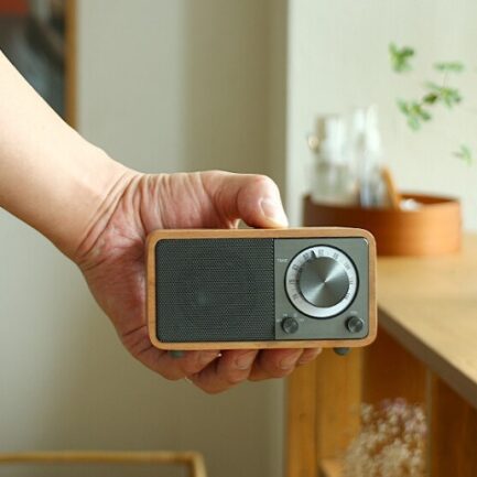 Sangean WR-301 ｜ウッド美と長時間再生を兼ね備えたクラシックスタイルの音響アイテム