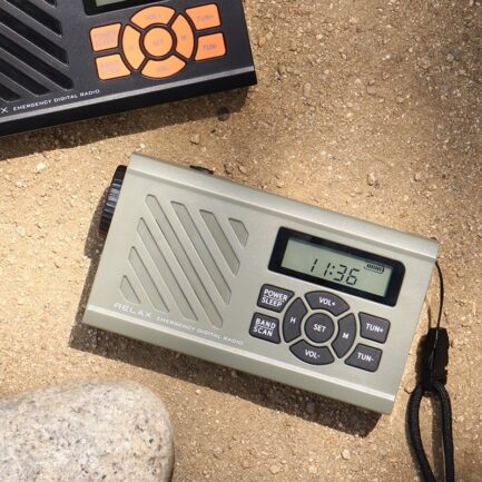 RELAX EMERGENCY DIGITAL RADIO｜災害とアウトドアに欠かせない多機能防災デジタルラジオ