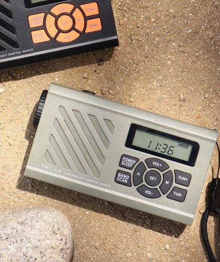 RELAX EMERGENCY DIGITAL RADIO｜災害とアウトドアに欠かせない多機能防災デジタルラジオ