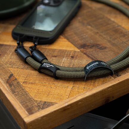 EPM × ROOT CO. YOSEMITE MOBILE STRAP｜クライミングロープの強度と機能美を融合したスマホストラップ