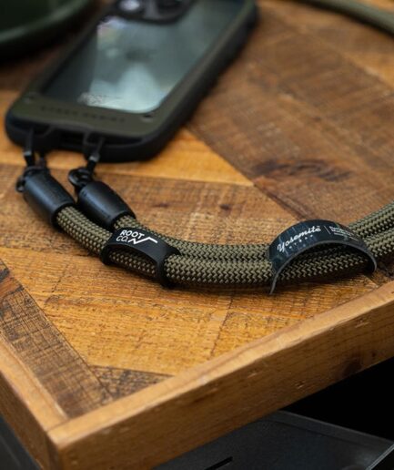 EPM × ROOT CO. YOSEMITE MOBILE STRAP｜クライミングロープの強度と機能美を融合したスマホストラップ