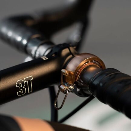 Oi LUXE BELL LARGE｜革新的デザインと上質な音響を兼ね備えた高級バイクベル