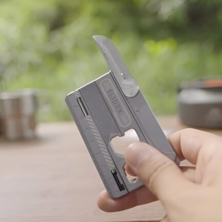 Ti SLIDEX｜航空機級チタニウムで実現する 14 機能込み超薄型 EDC マルチツールカード
