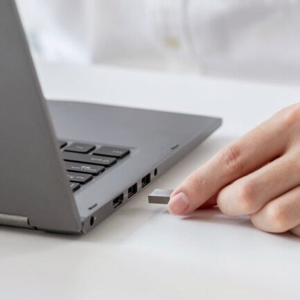 AI Voice Writer｜スマホ・PC 連携型 AI 音声入力・文章編集支援ツール