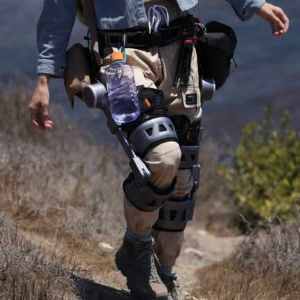 Ascentiz｜世界初のモジュール式外骨格で人間の動きを進化させるウェアラブルロボティクス