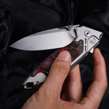 Scarab 2.0｜M390 鋼刃とチタニウム・カーボンハンドルを搭載した EDC フォールディングナイフ