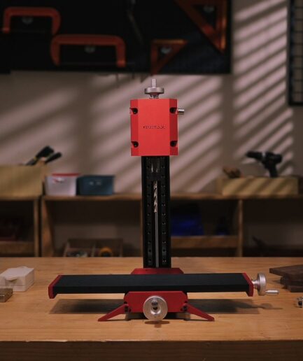 KUJIETOOL｜デスクトップにプロ級精密加工を実現する世界最小汎用フライス盤