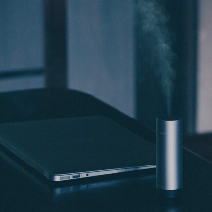 STEM Mini｜cado のモバイルディフューザーでどこでも柔らかな潤いとクリーンな空間を