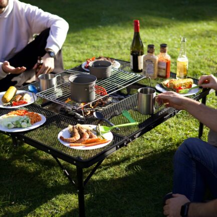 AroundFire｜焚き火・BBQ・クッキングを一機で実現するアウトドア用折りたたみ式グリルテーブル