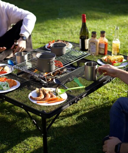AroundFire｜焚き火・BBQ・クッキングを一機で実現するアウトドア用折りたたみ式グリルテーブル