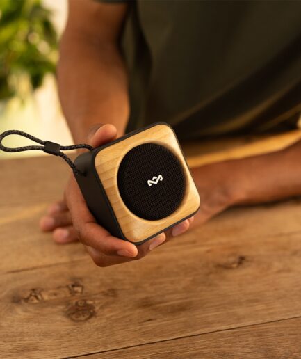 ROOTS｜The House of Marley のコンパクト Bluetooth スピーカー
