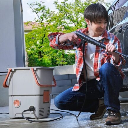 SBT-751｜水道がなくても使えるタンク式高圧洗浄機
