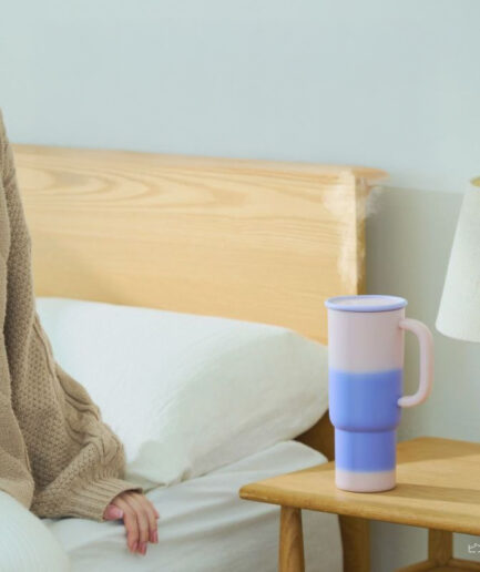 Korobaan｜本体温度で色が変わる倒れにくいコードレス加湿器