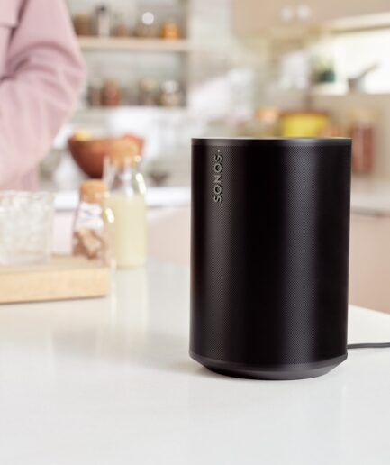 Sonos Era 100|次世代ブックシェルフスピーカーの革新的サウンド体験