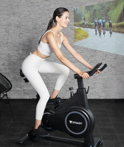 STEADY スピンバイク Plus｜アプリ連携で楽しく続けられる自宅用フィットネスバイク​