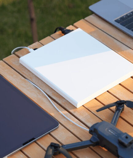 NOOMDOT N1｜どこでも使えるスリム型ポータブル AC 電源