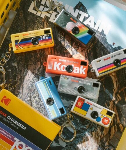 KODAK CHARMERA｜80 年代レトロ風を再現したミニデジタルカメラ