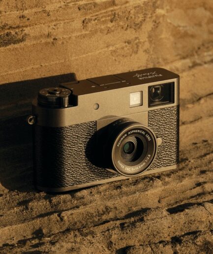 X half｜富士フイルムの新しい写真体験を届けるレンズ一体型カメラ