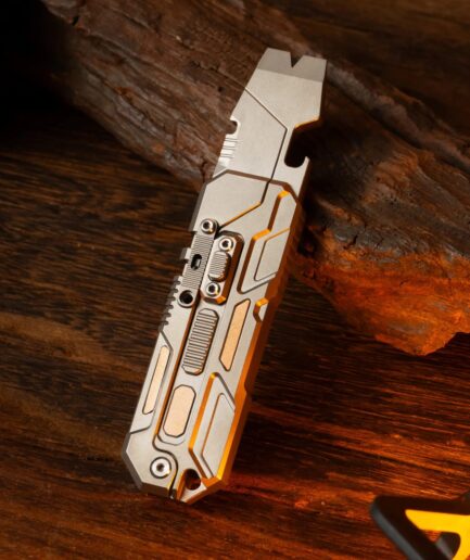 TI PryBar Playmake｜EDC に革命をもたらす多機能チタンプライバー