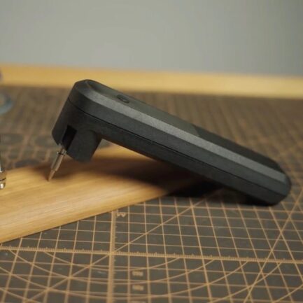 D01｜Wi-Fi 接続と 50 倍ズームで精密作業を革命するスマートハンダ工具