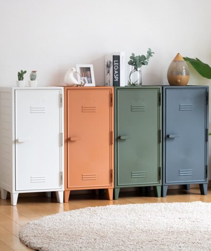 VAZZO PEG CABINET｜アレンジ自由な樹脂製収納インテリアで生活空間を華やかに