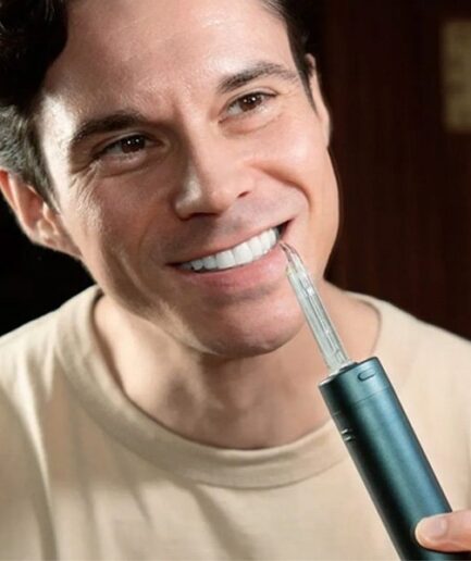 ZERA Sonic-2X｜世界初のポータブルオートセンサーフロッサーで口腔ケアを革命する