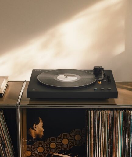 PS-LX5BT｜フルオート操作とワイヤレス接続、高音質を両立したステレオレコードプレーヤー