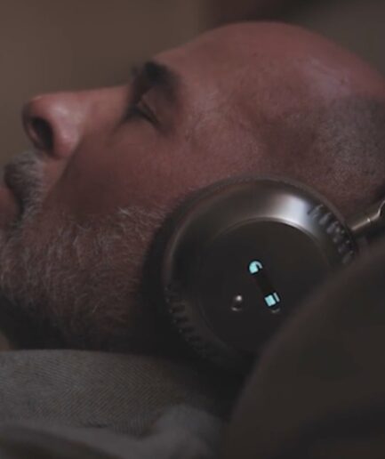 écoute TH2|ヘッドフォンの常識を覆す、体内蔵ハイファイ・システム