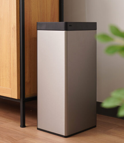 PITA BOX 30L｜ファンの風でゴミ袋を自動展開する充電式自動開閉ゴミ箱