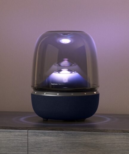Harman Kardon Aura Studio 5｜音と光の調和が創り出す没入感あふれるホームエンターテイメント体験