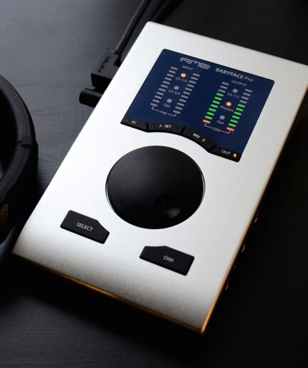 Babyface Pro FS｜フェムト秒精度のクロックで再定義されるプロフェッショナル・モバイル・オーディオインターフェイス