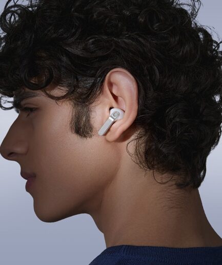 Galaxy Buds4 Pro｜耳元でHi-FiサウンドとAI操作を楽しめるプレミアムワイヤレスイヤホン